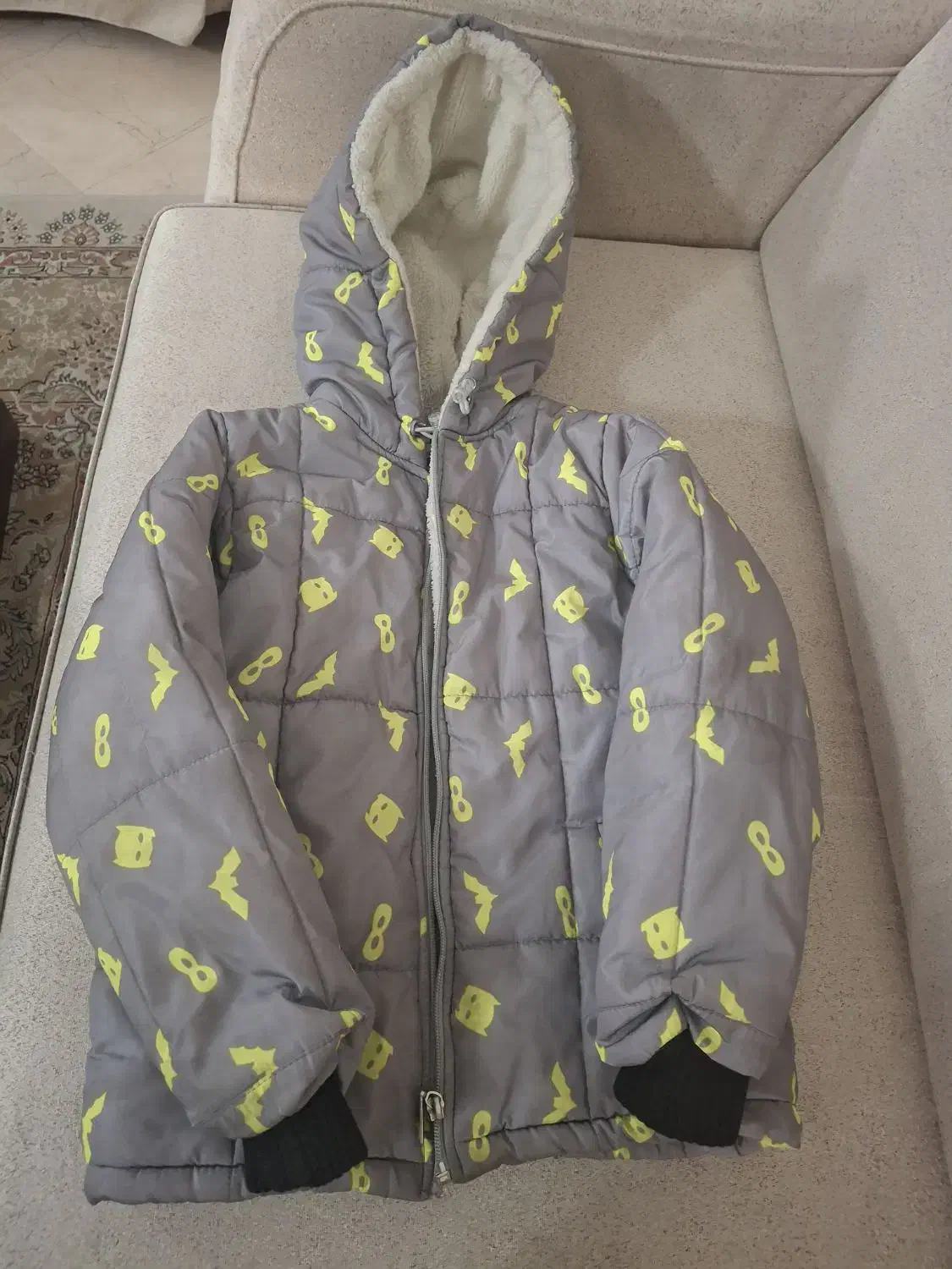 کاپشن و تعدادی لباس پسرانه کارکرده ۵ تا ۶ سال|کفش و لباس بچه|تهران, پاسداران|دیوار