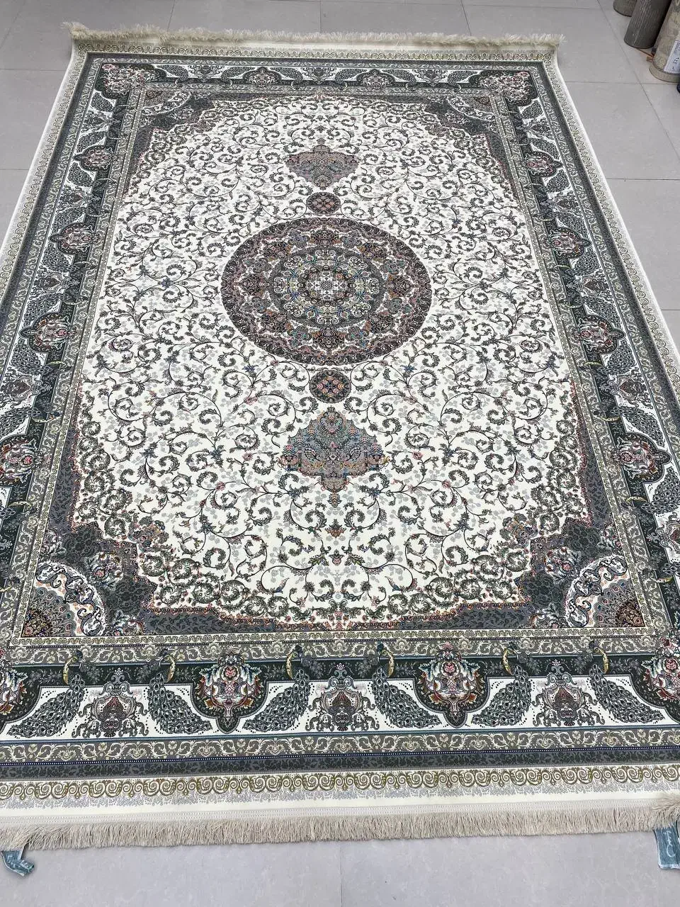 نه متری تک سایز شده پاتریس 60 درصد زیر قیمت|فرش|قم, شاه ابراهیم|دیوار