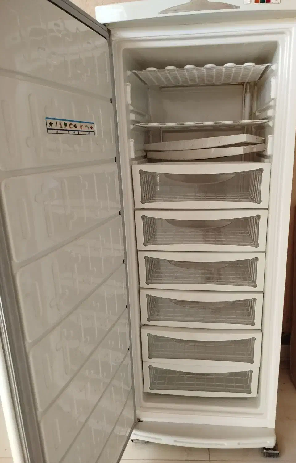 فریزر ۸ کشو گلسان|یخچال و فریزر|شاهین‌شهر, گزبرخوار|دیوار