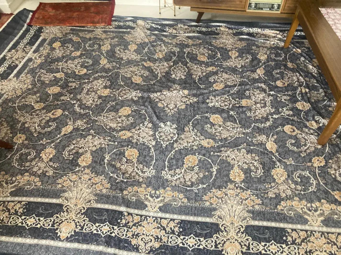 روی فر|روفرشی|شهر ری, علایین|دیوار