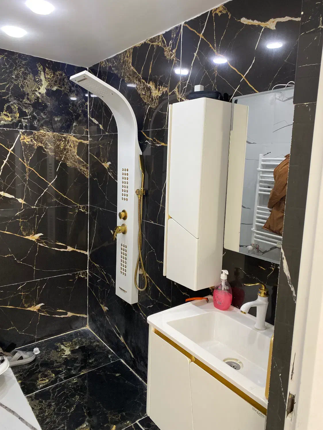 اپارتمان ۱۱۷ متری مطهری|اجارهٔ آپارتمان|قروه, |دیوار