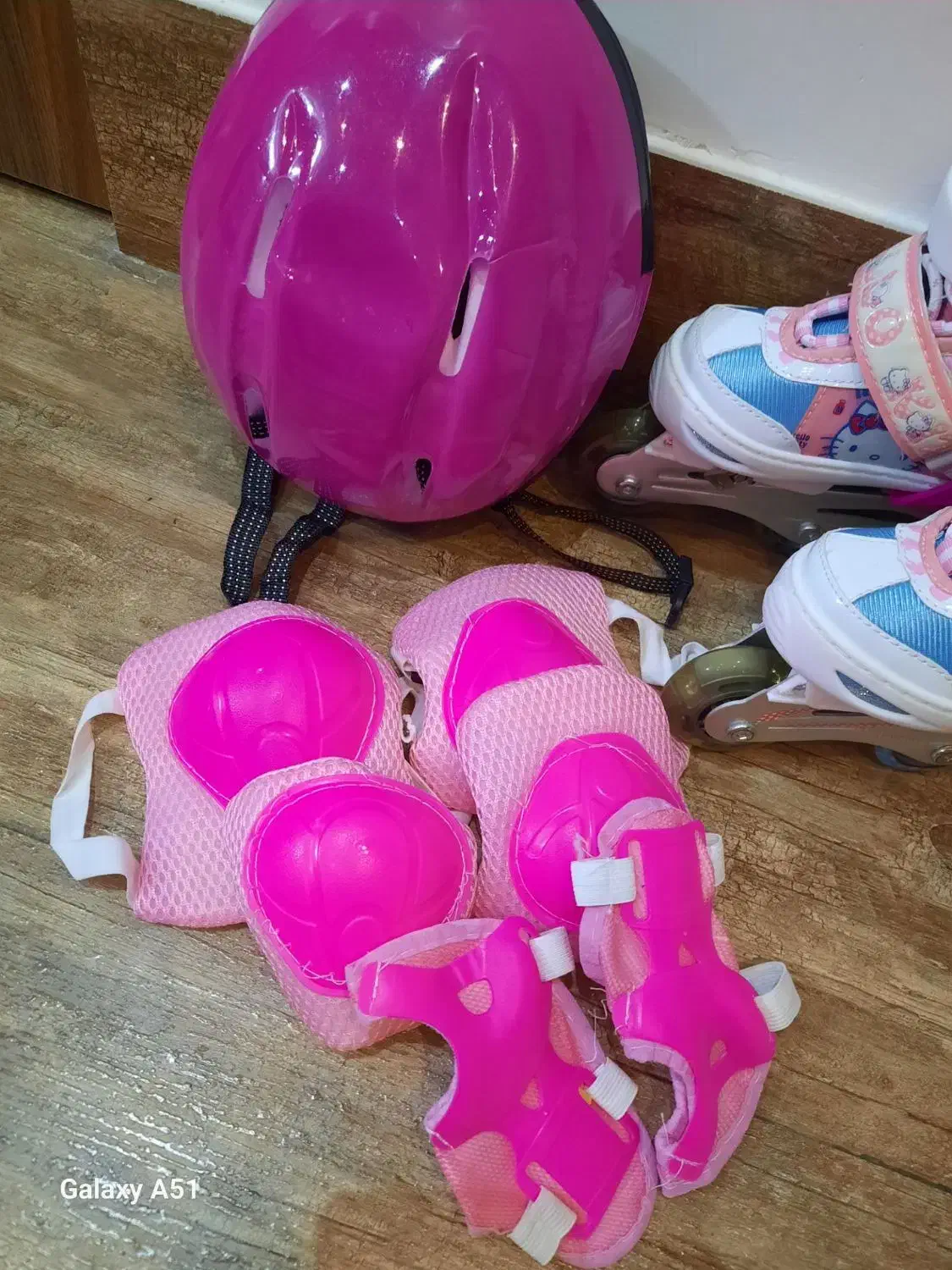 اسکیت بچگانه سایز ۲۸تا ۳۳|دوچرخه، اسکیت، اسکوتر|ساری, |دیوار