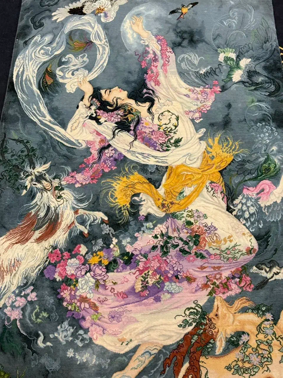 فرش دستبافت شکوفه صبحگاهی|فرش|تبریز, |دیوار