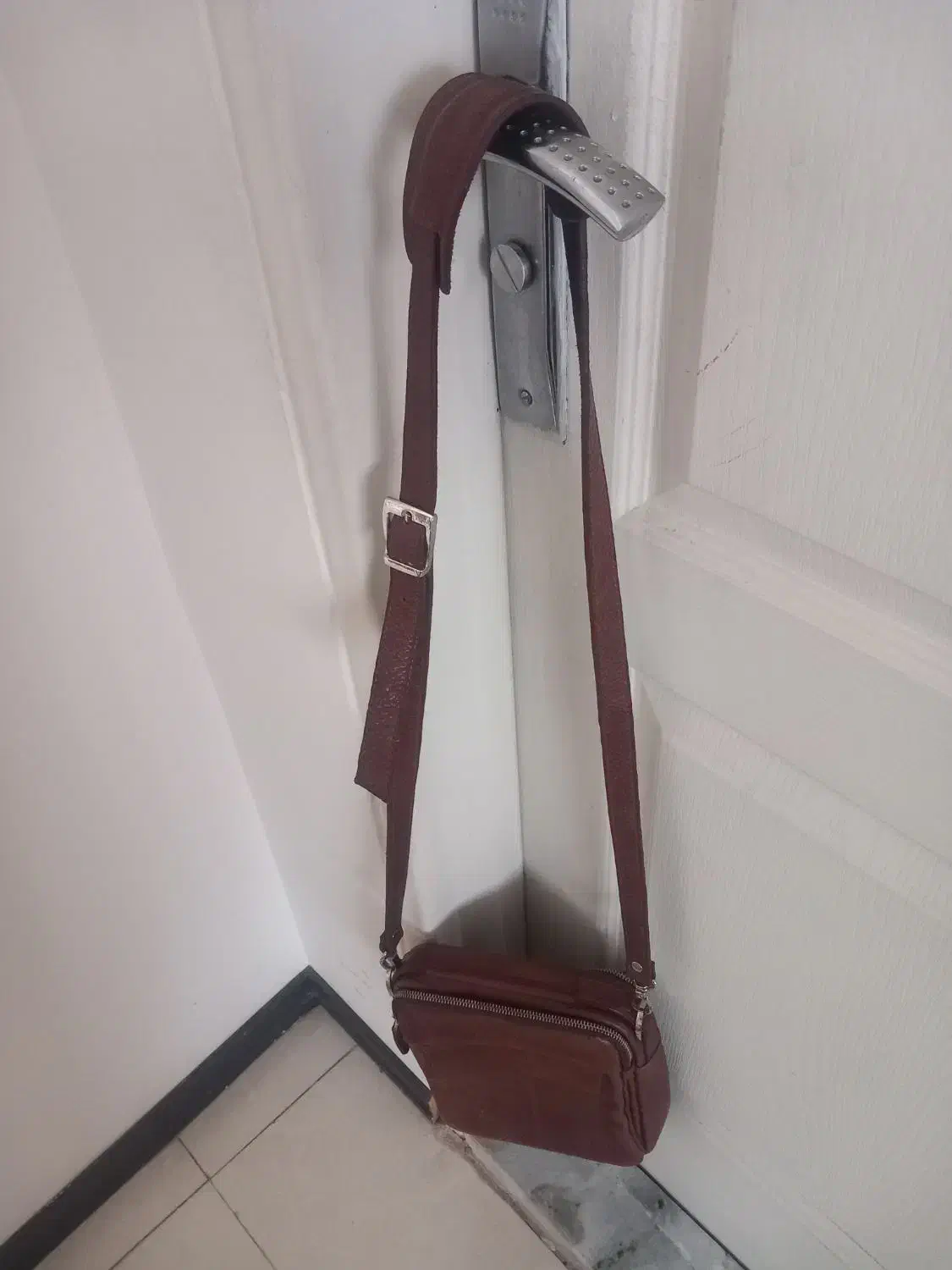 کیف دوشی چرم|کیف، کفش، کمربند|مشکیندشت, |دیوار