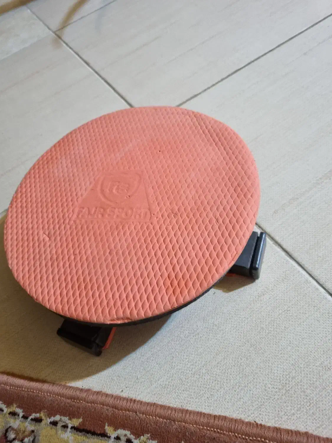 چرخونک و صندلی اداری|مبلمان اداری|رشت, منظریه|دیوار