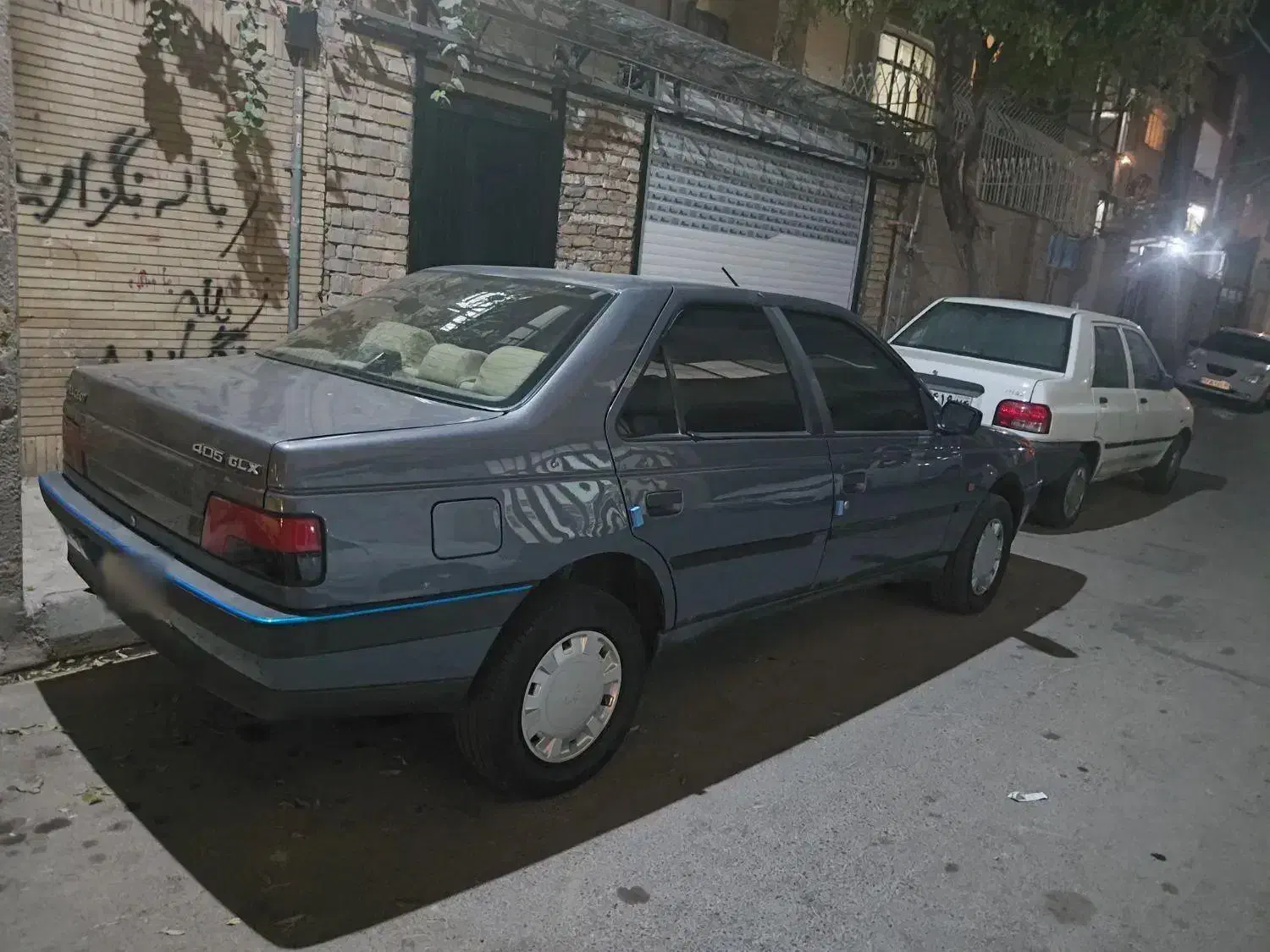 پژو۴۰۵|خودرو سواری و وانت|مشهد, کارمندان دوم|دیوار