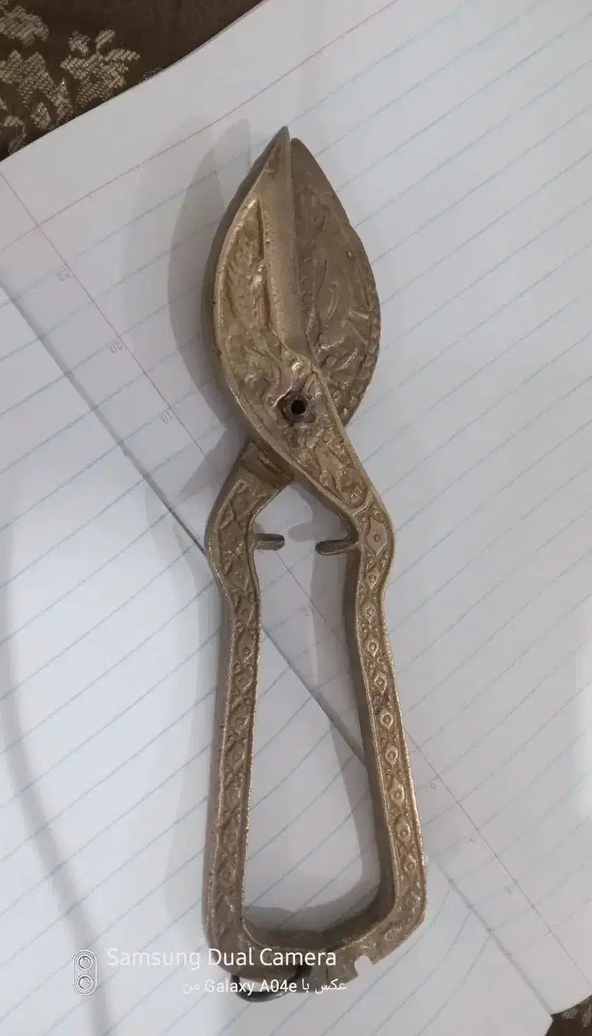 انبر قند شکن عتیقه دوره قاجار|کلکسیون اشیاء عتیقه|علیآباد کتول, |دیوار