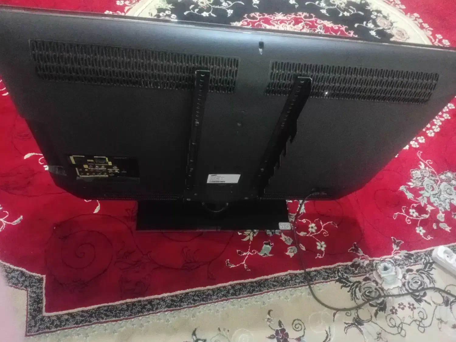 تلوزیون سالم 42اینچ|تلویزیون و پروژکتور|گنبد کاووس, |دیوار