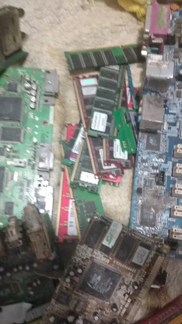 تمام برد و قطعات کامپیوتر و ...|قطعات و لوازم جانبی رایانه|رباط‌کریم, رباط‌کریم|دیوار