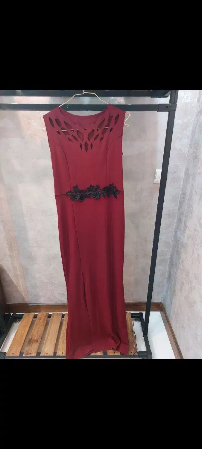 لباس مجلسی|لباس|برخوار, |دیوار