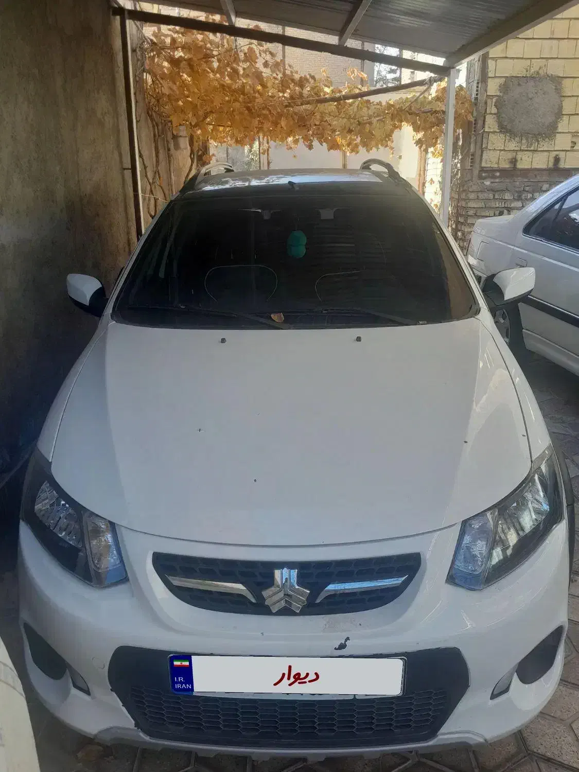 کوئیک R(خانگی)|خودرو سواری و وانت|سمیرم, |دیوار