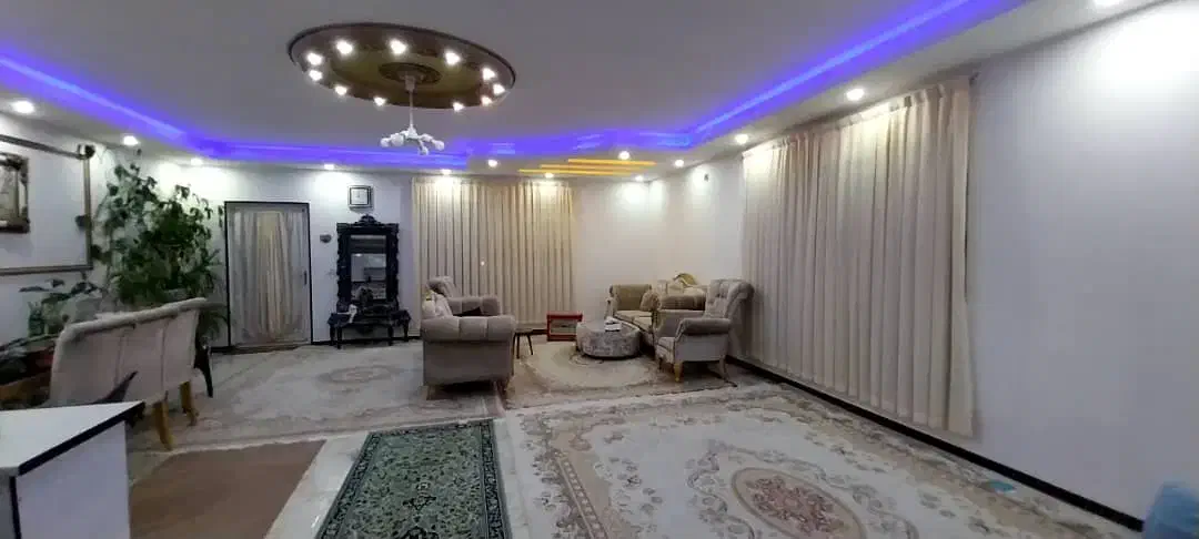 خدایارخان۷۰۰ متر و بنای ۱۲۰متر و ۳۰ متر سرایداری|فروش خانه و ویلا|ماهدشت, |دیوار