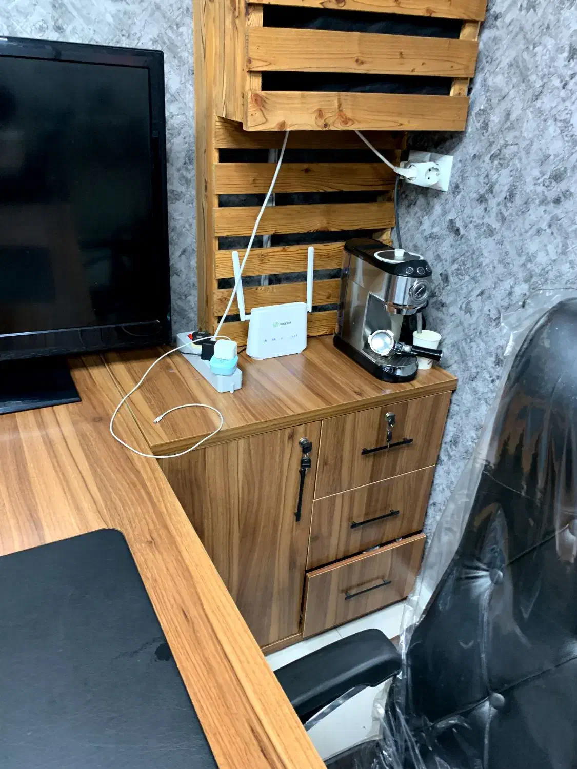 میرمدیریت کاملا سالم درحدنو|دفتر کار|لنگرود, |دیوار