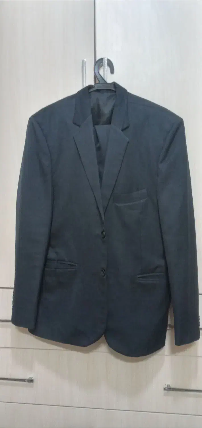 چند دست کت و شلوار|لباس|پاکدشت, پاکدشت (مامازند)|دیوار