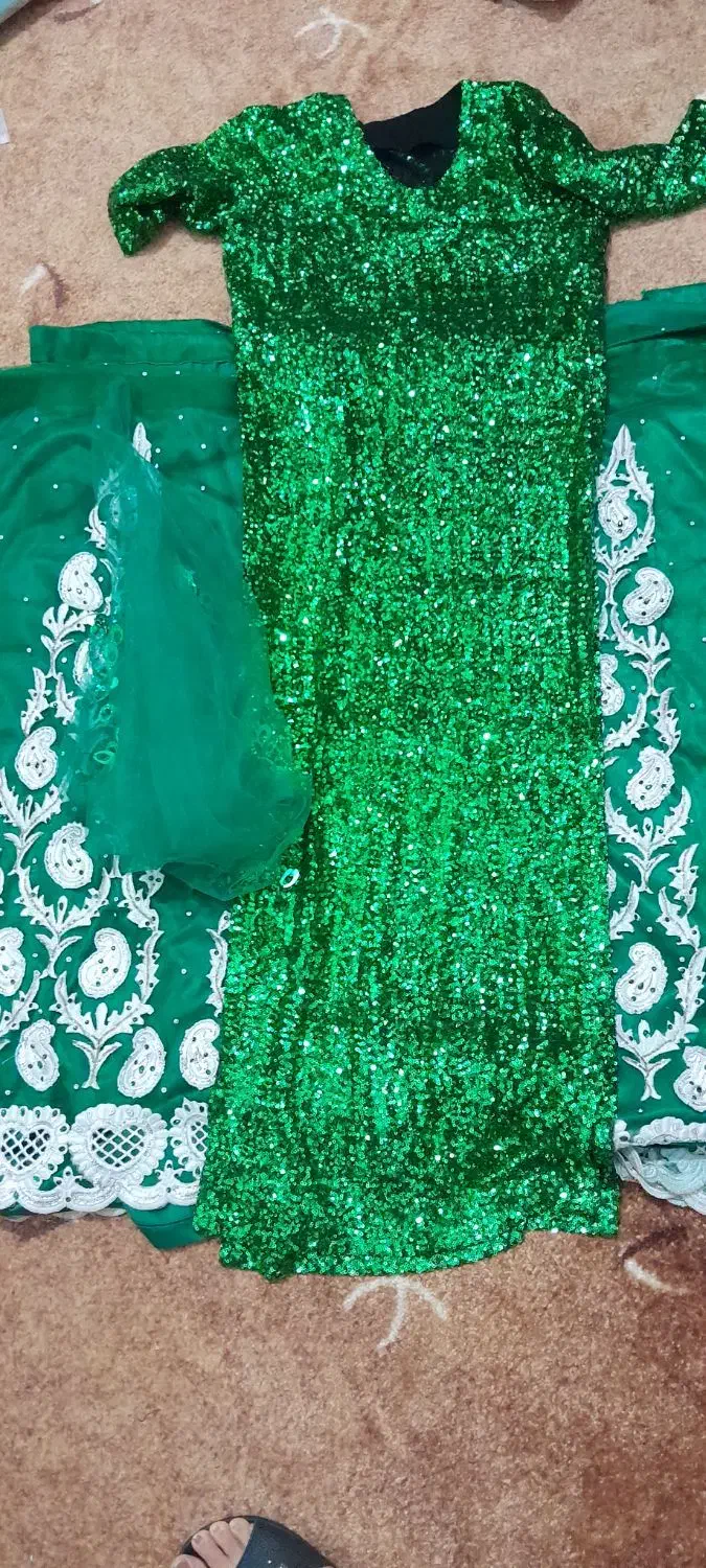 قیمت ۲میلیون و۵۰۰|لباس|کازرون, |دیوار