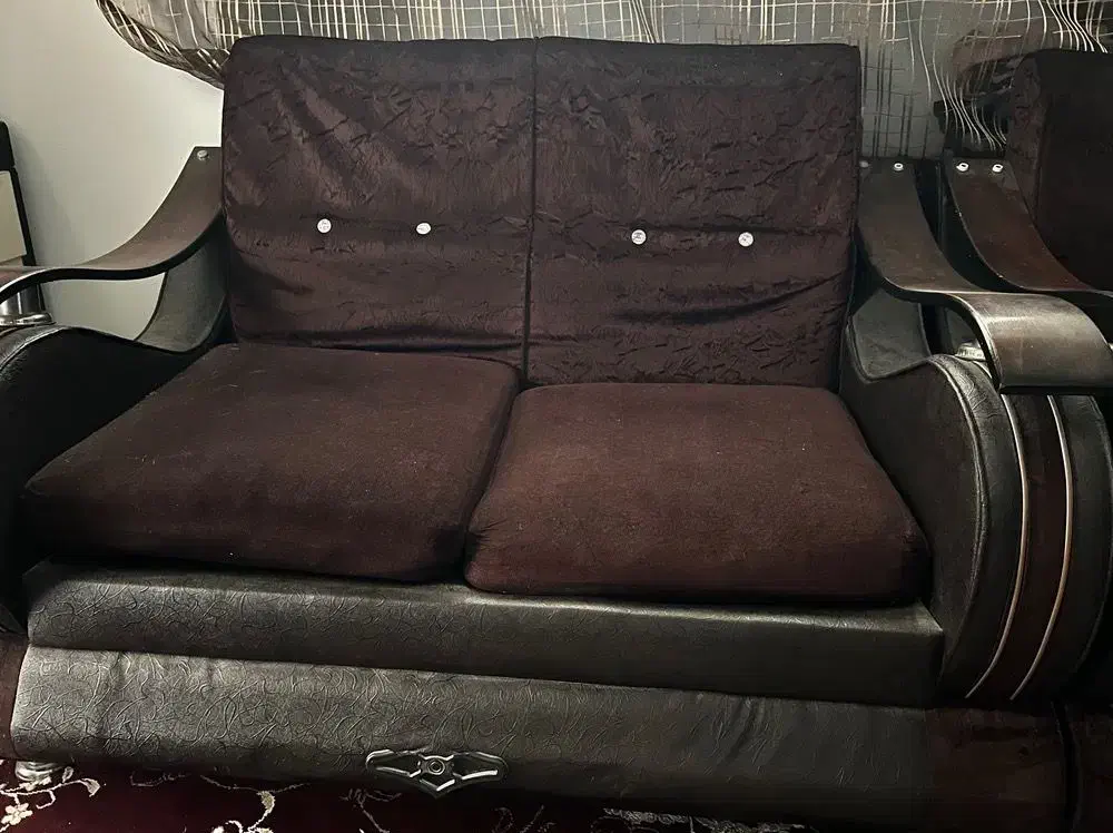 مبل راحتی|مبلمان خانگی و میز عسلی|تربتحیدریه, سرمحله|دیوار