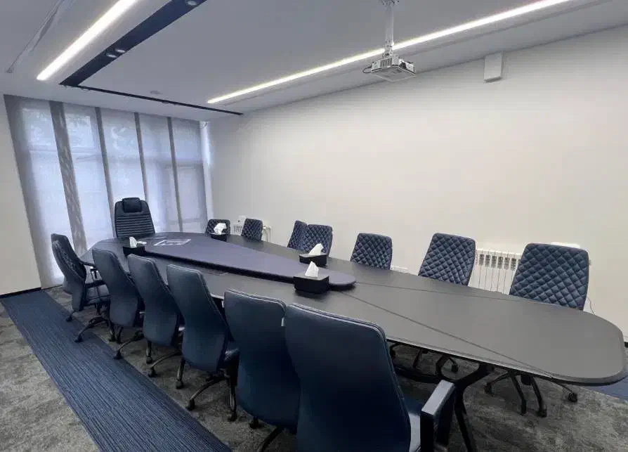 اجاره ساعتی اتاق کار و جلسه|اجارهٔ کوتاهمدت دفتر کار و فضای آموزشی|تهران, ونک|دیوار