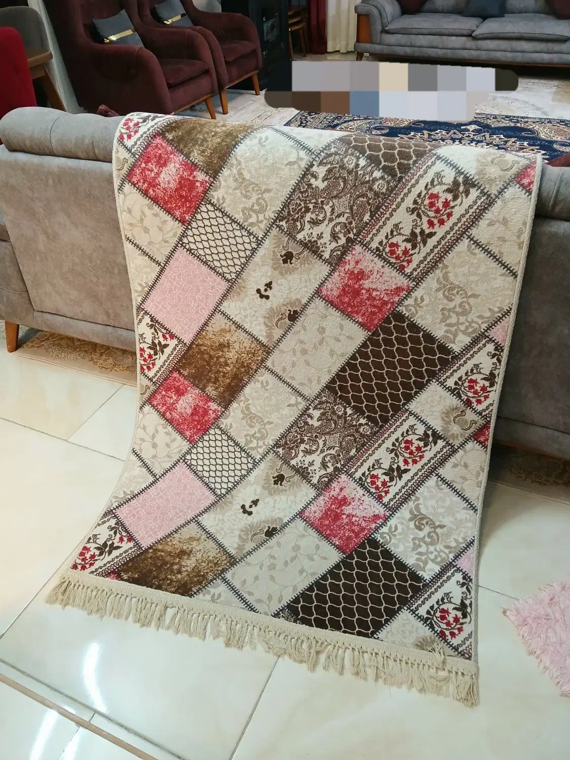 فرش ترمزدار یک در یک و نیم|فرش|مشهد, پنجتن|دیوار