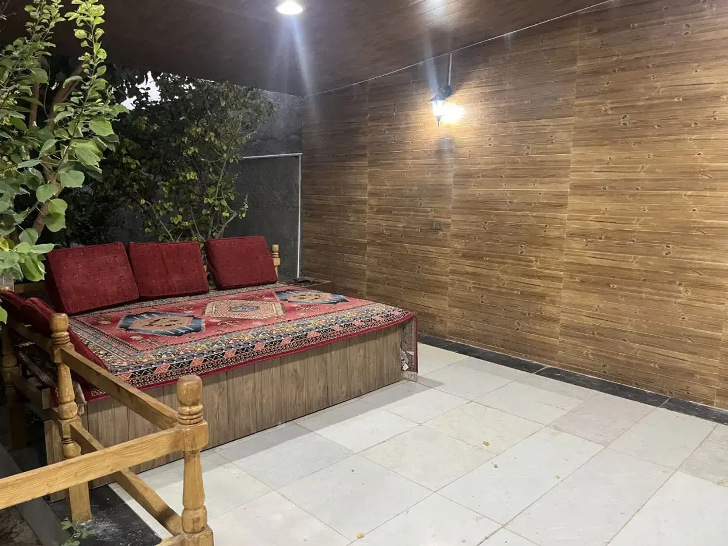 باغ ویلا با استخر آبگرم|اجارهٔ کوتاه‌مدت ویلا و باغ|اصفهان, خاتون‌آباد|دیوار