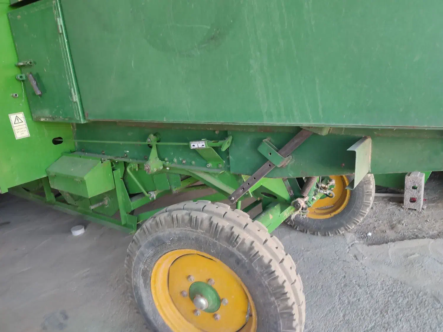 کمبایین|خودرو سنگین|دیواندره, |دیوار