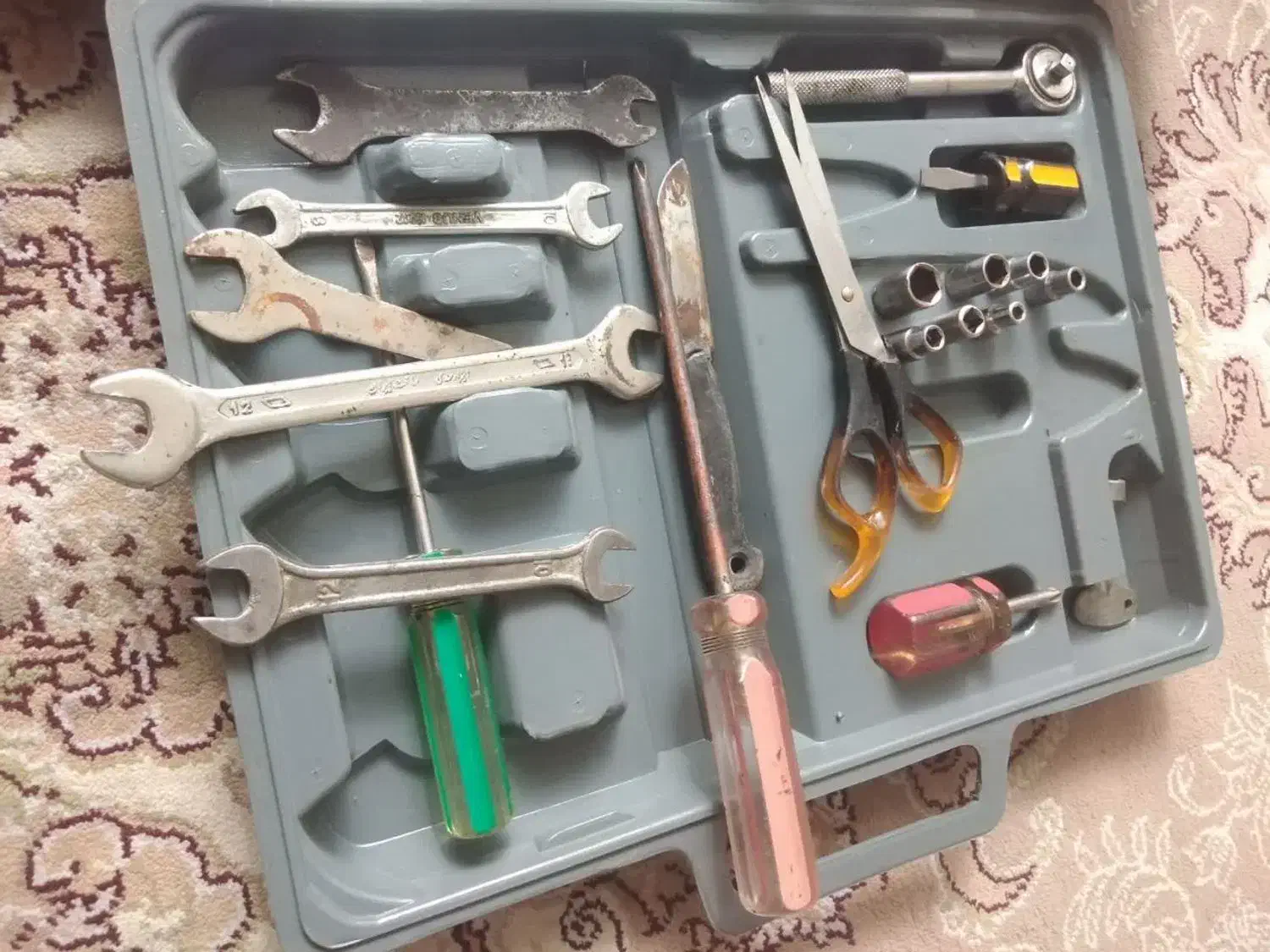 قیچی قندشکن قدیمی|کلکسیون اشیاء عتیقه|تهران, دولاب|دیوار