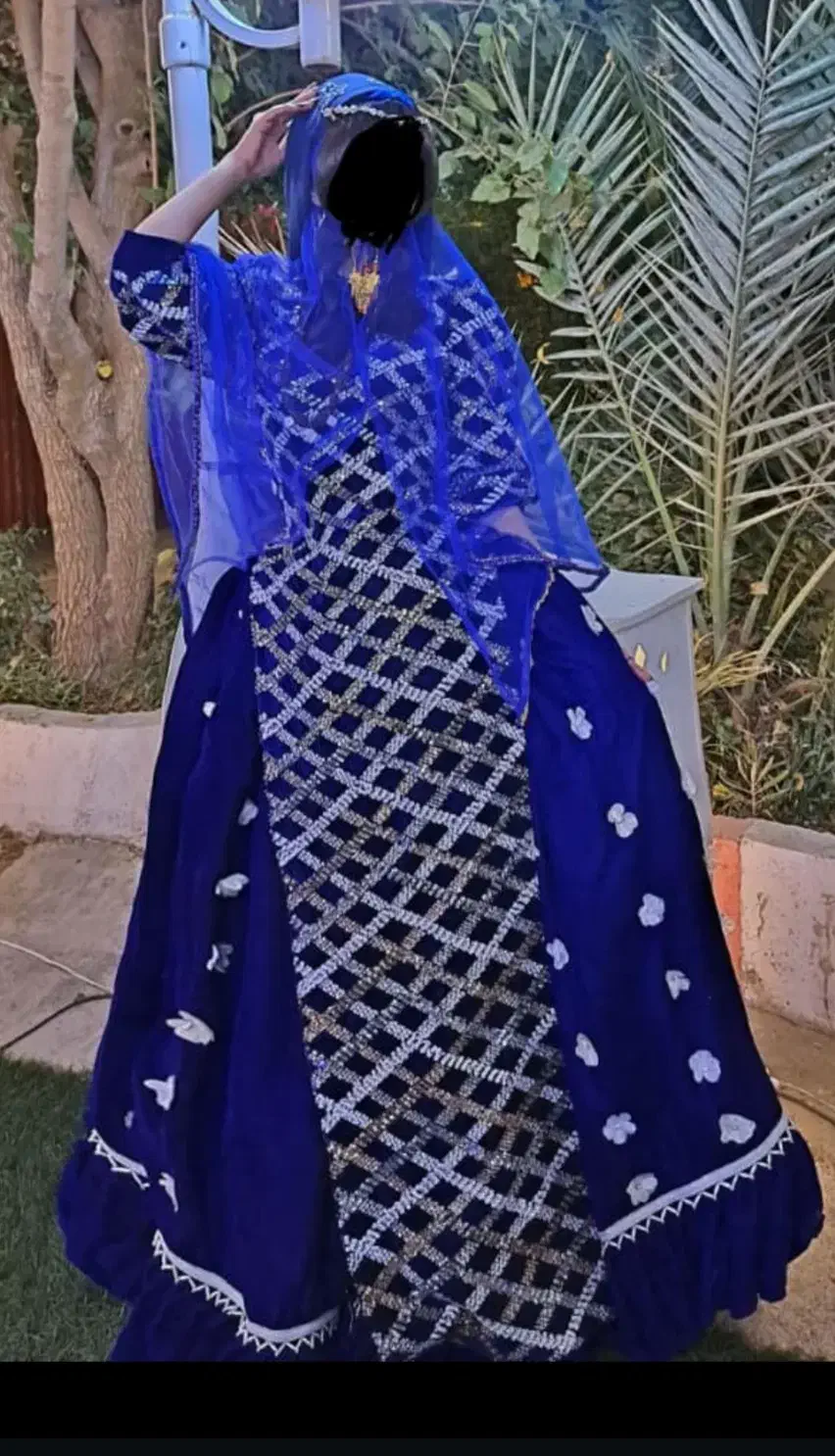 لباس محلی|لباس|صدرا-فارس, فاز ۱|دیوار