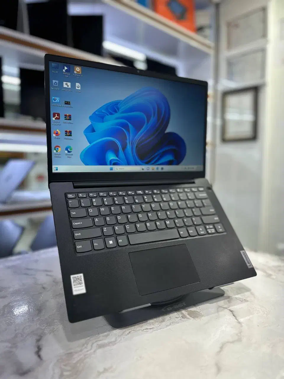 نسل ۱۱ رم ۸ و هارد ۲۵۶ با ۲ گیگ گراافیک amd|رایانه همراه|اهواز, نادری|دیوار