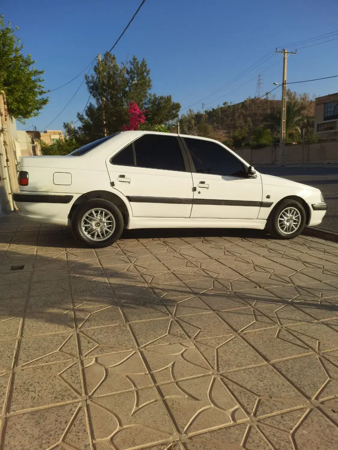 پژو پارس دوگانه کارخانه مدل ۹۸|خودرو سواری و وانت|دره شهر, |دیوار