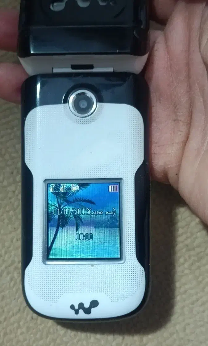 گوشی تاشو دکمه ای سونی اریکسون|موبایل|فریمان, |دیوار