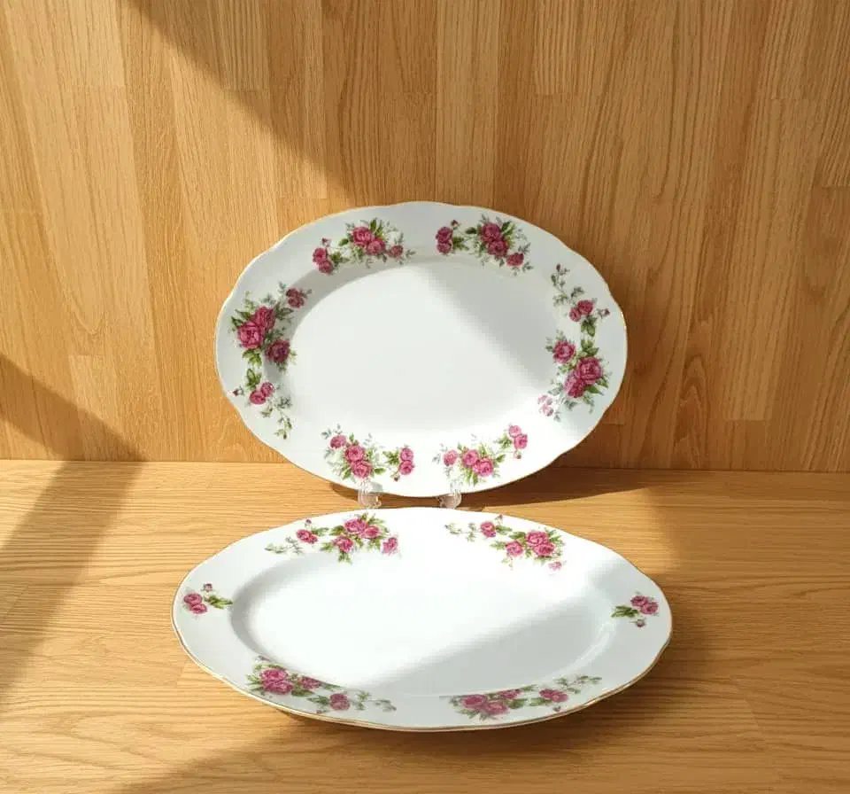 چینی گل سرخی|ظروف سرو و پذیرایی|دهدشت, |دیوار