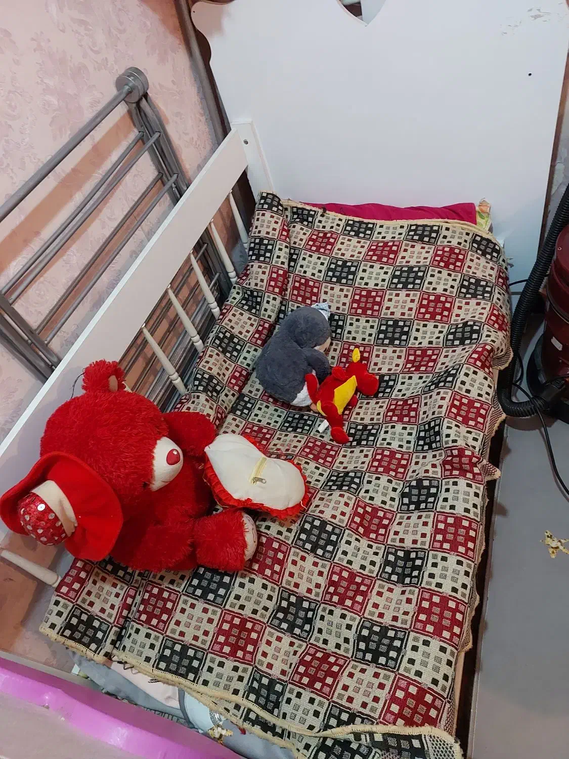 تخت کودک|اسباب و اثاث بچه|اهواز, گلستان|دیوار