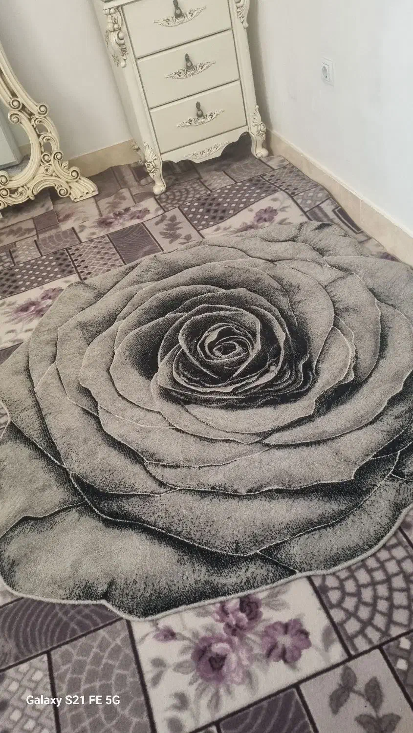 فرش طرح گل رز بسیار زیبا|فرش|رباطکریم, رباطکریم|دیوار