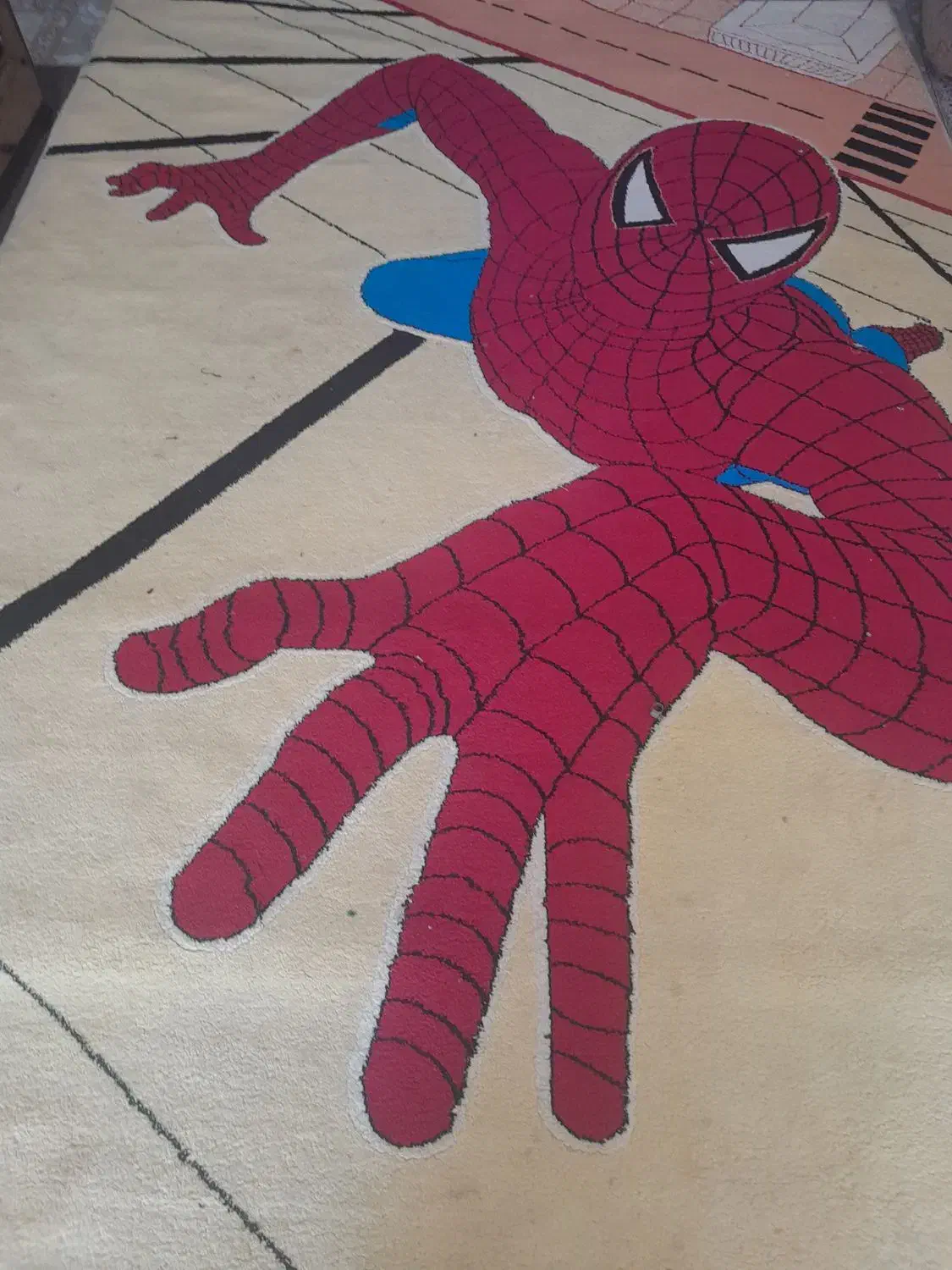 گلیم طرح مرد عنکبوتی تمیز|گلیم، جاجیم، گبه|برخوار, |دیوار