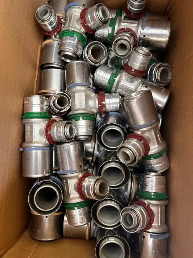 منخریدوفروشاتصالاتلونیوپایپ سوپرپایپ شیر فلکه|مصالح و تجهیزات ساختمان|تهران, بلوار کشاورز|دیوار