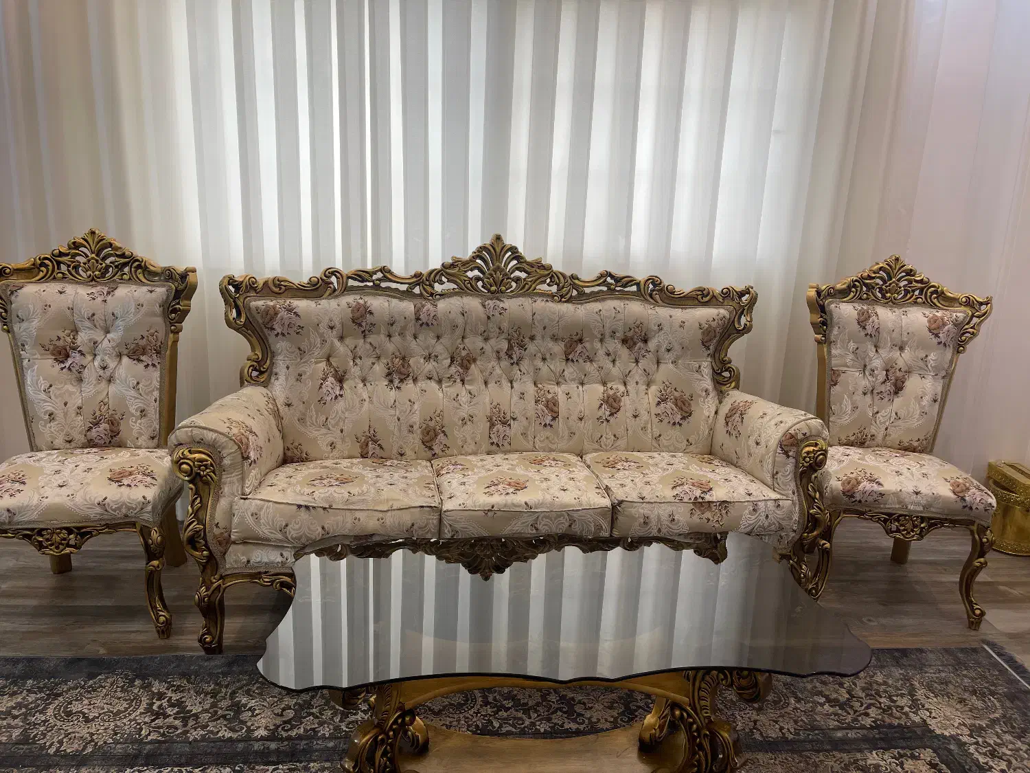 فروش مبل سلطنتی با بهترین نوع چوب درحدنو|مبلمان خانگی و میز عسلی|قائمشهر, |دیوار