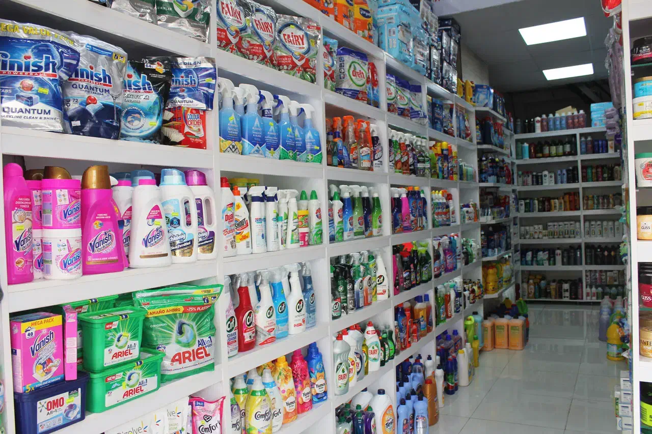 صندوقدار خانم هایپرمارکت|استخدام خدمات فروشگاه و رستوران|تهران, قبا|دیوار