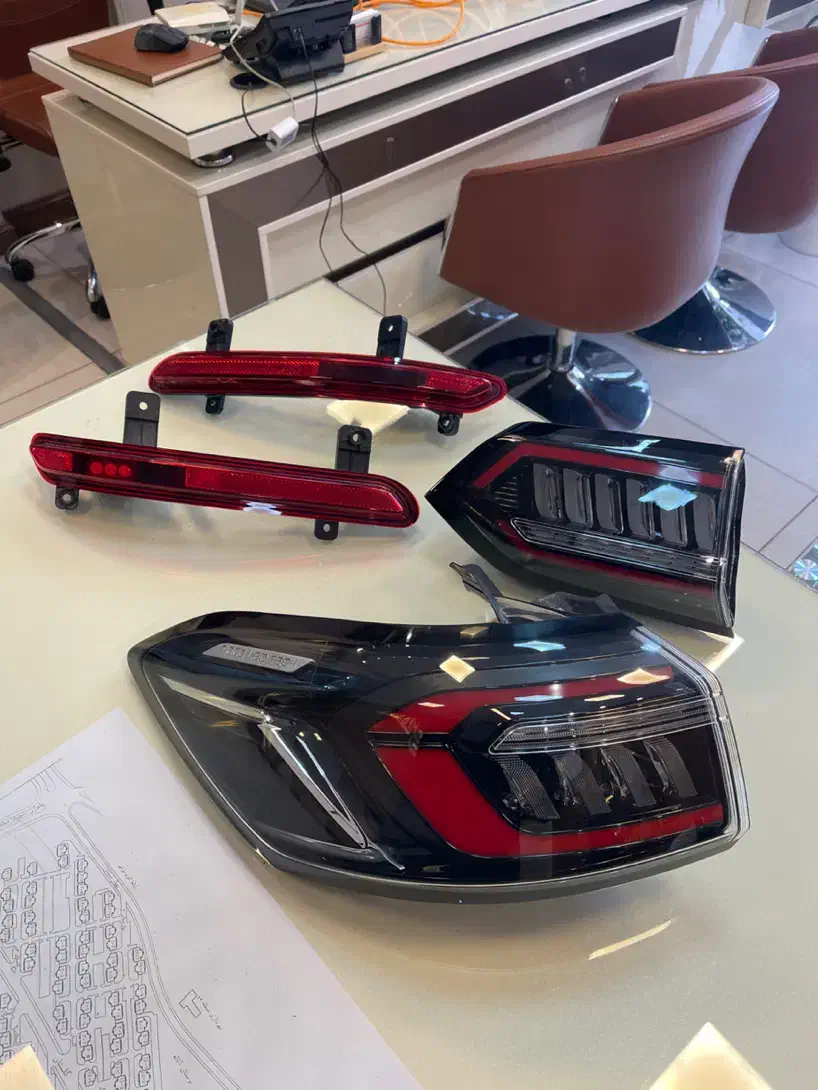 چراغ خطر عقب مه شکن تیگو هشت پرومکس ie اصلی فابریک|قطعات یدکی و لوازم جانبی|تهران, شهرک شهید باقری|دیوار