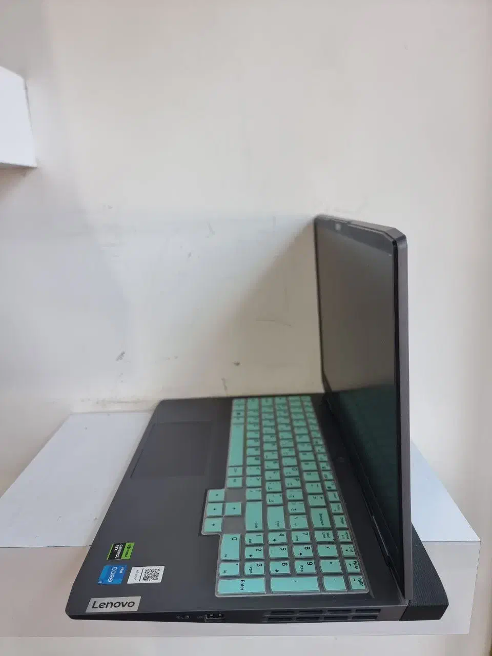 لپتاپ گیمینگ لنوو با گرافیک RTX3050 با ظاهری خاص|رایانه همراه|بابلسر, |دیوار