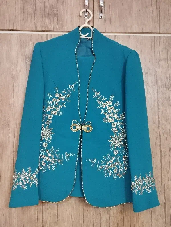 مجلسی|لباس|اراک, |دیوار