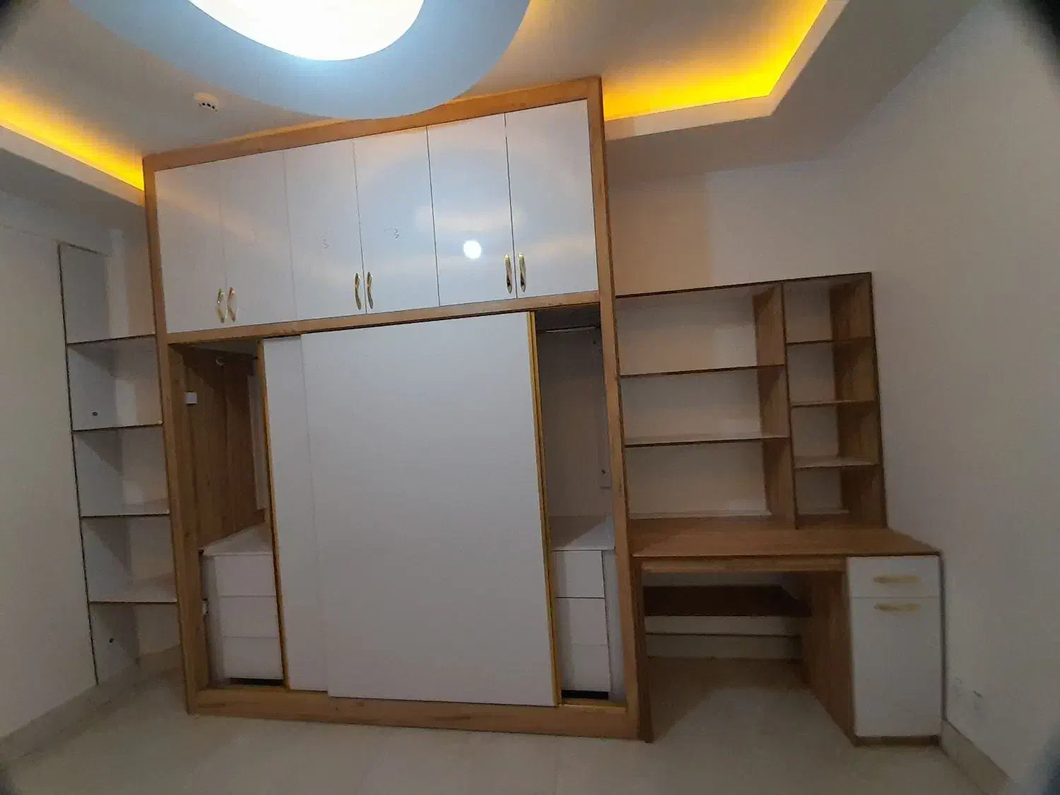 طراحی و اجرای انواع کابیت و کمد دیواری|جاکفشی، کمد، دراور|خوی, |دیوار