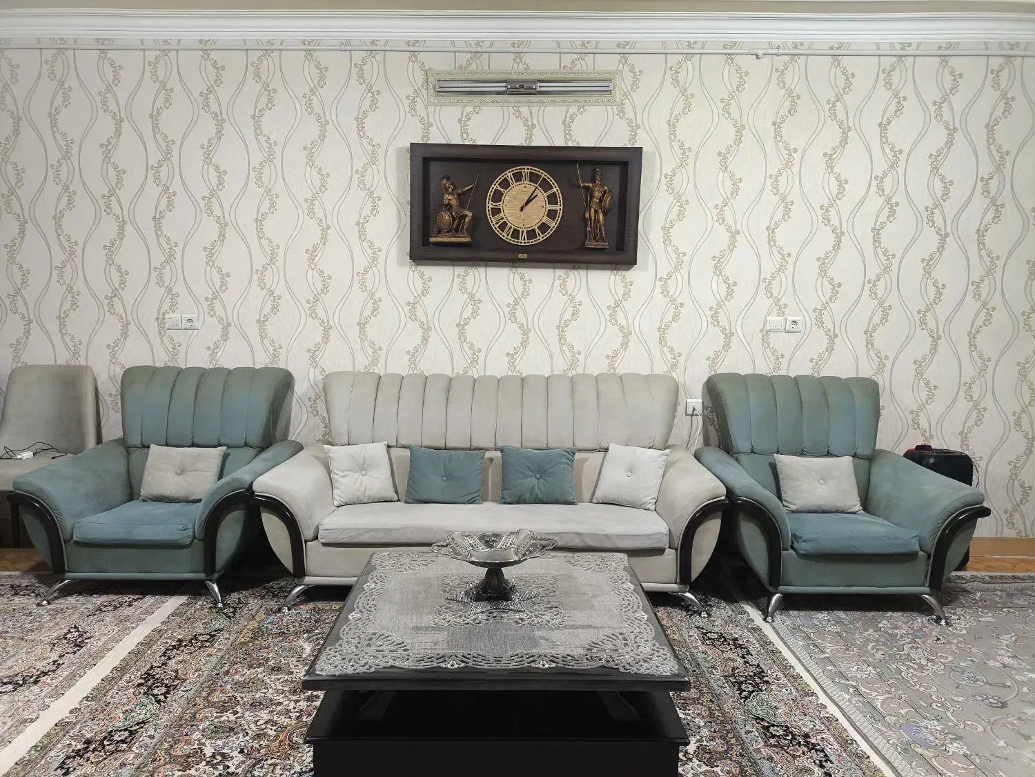 مبل|مبلمان خانگی و میز عسلی|کرج, حصارک پایین|دیوار