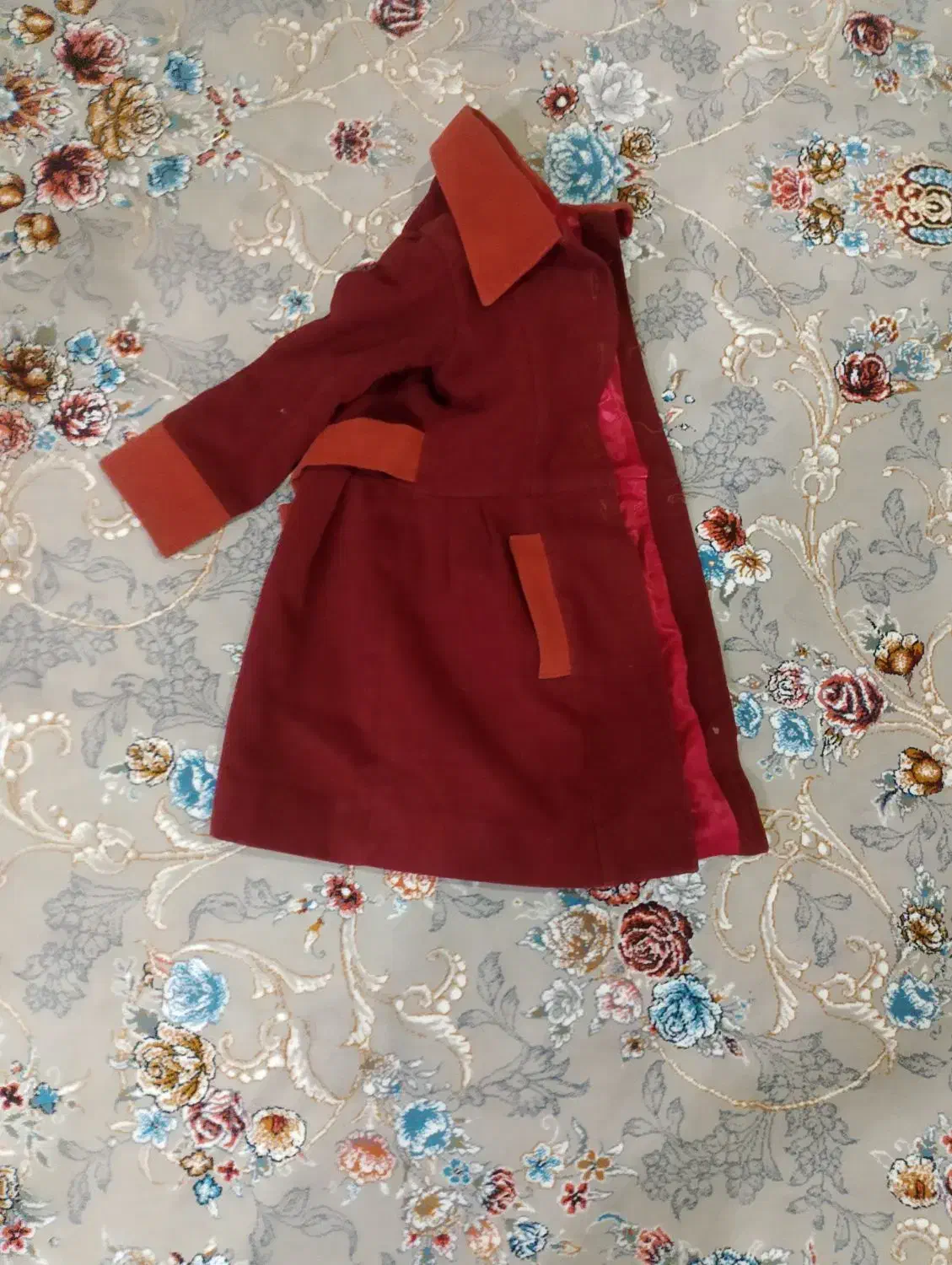 کاپشن|لباس|زاهدان, |دیوار