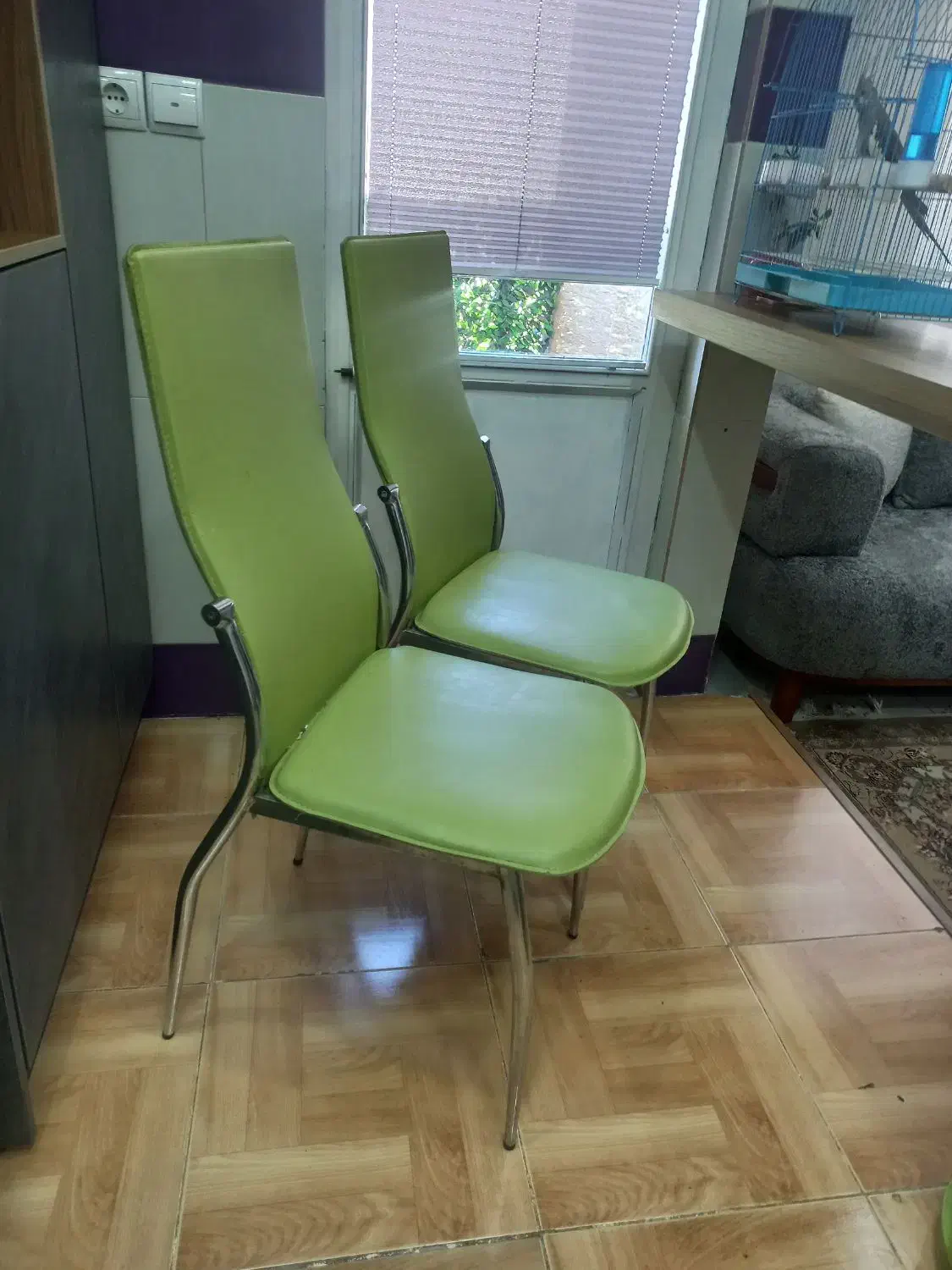 ۲ عدد صندلی|صندلی و نیمکت|قزوین, |دیوار