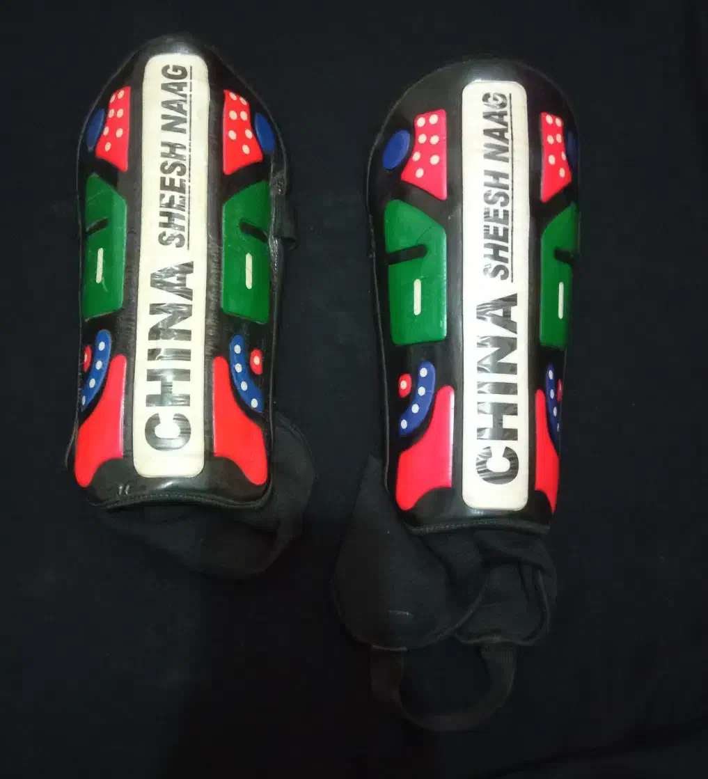 کفش فوتبال|کیف، کفش، کمربند|مشهد, گاز|دیوار