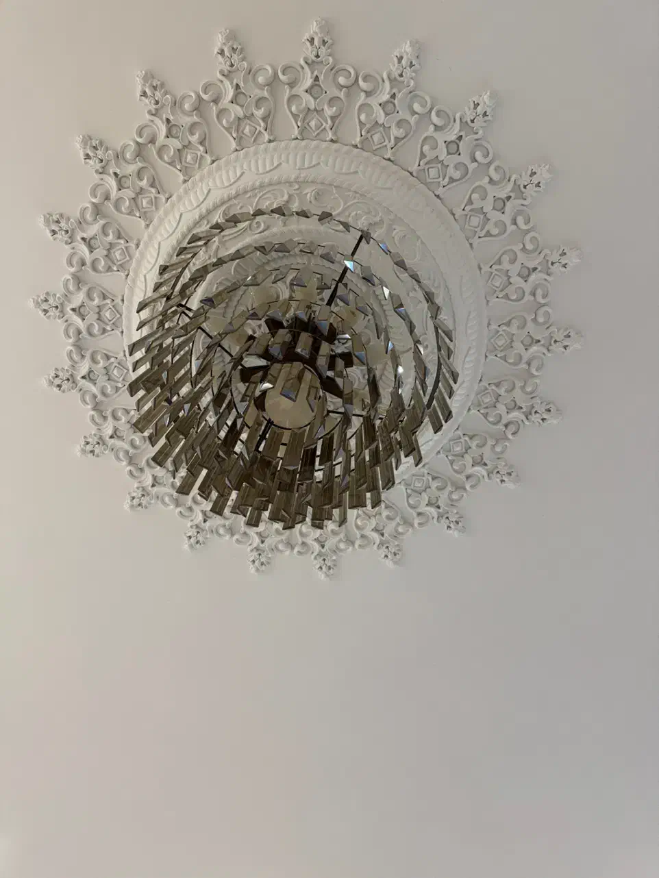 لوستر|لوستر و چراغ آویز|رشت, کوی مهر|دیوار