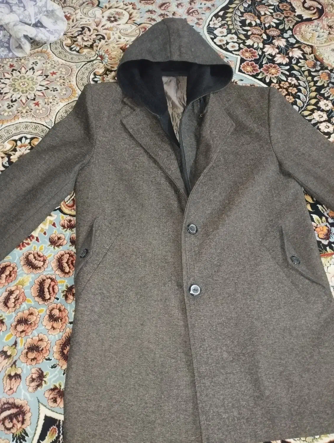 کاپشن|لباس|تیران, |دیوار