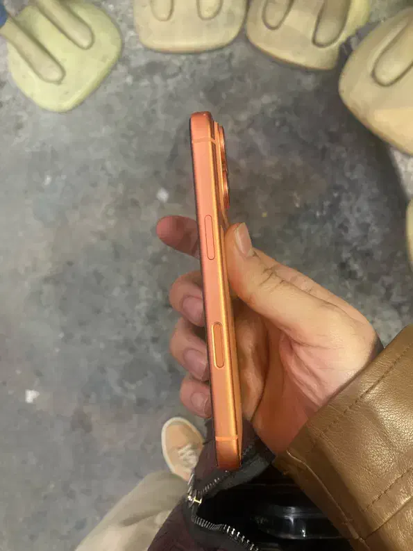 iPhone 17 pro 256g Zara|موبایل|تهران, نازی‌آباد|دیوار