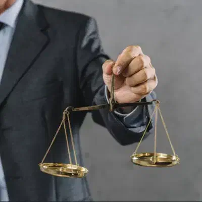 وکیل درجه یک طلاق ودفاع هستم|فعالیت داوطلبانه|خرمشهر, |دیوار