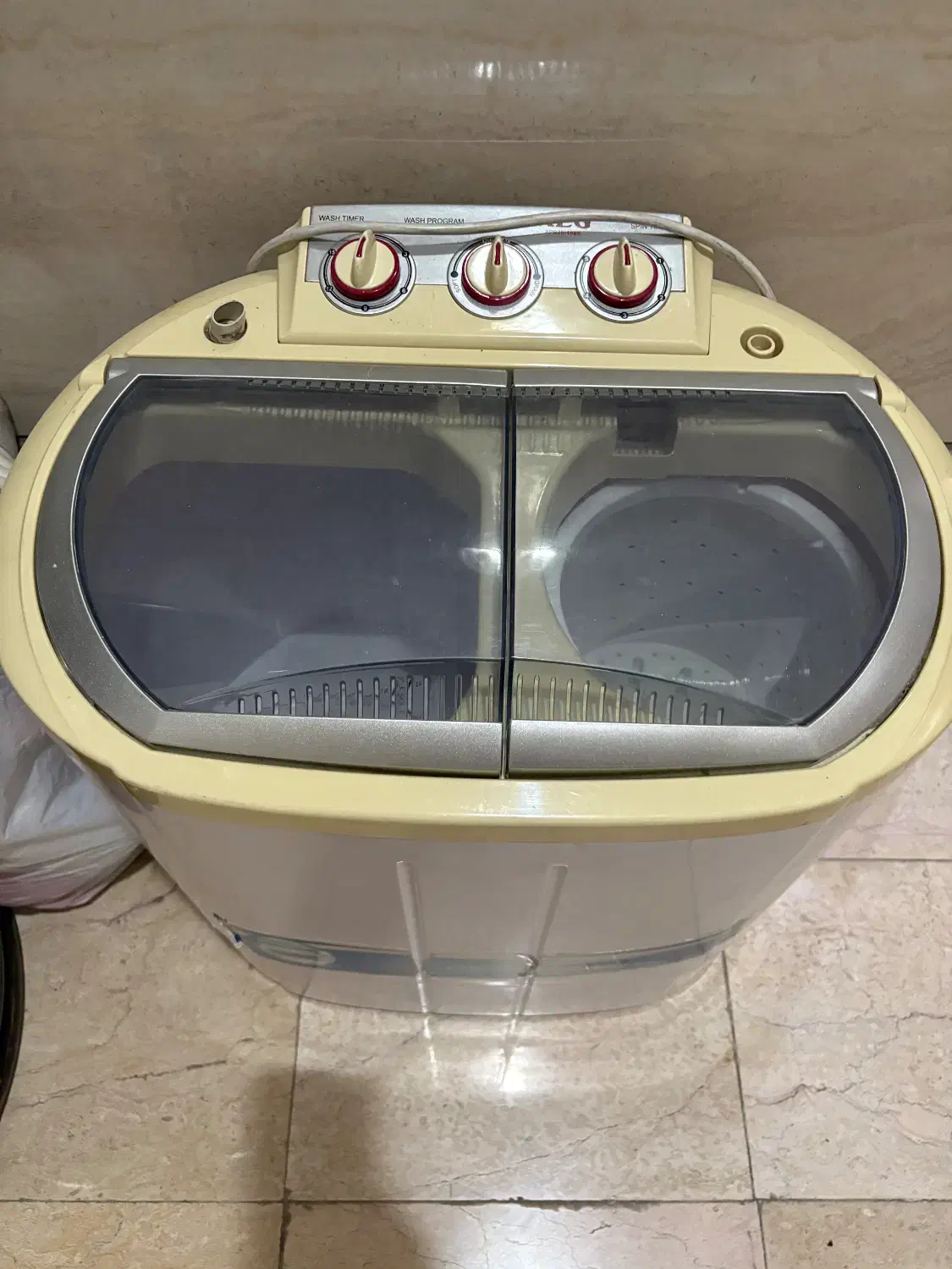 مینی واش دو قلو|ماشین لباسشویی و خشک‌کن لباس|هشتگرد, هشتگرد قدیم|دیوار