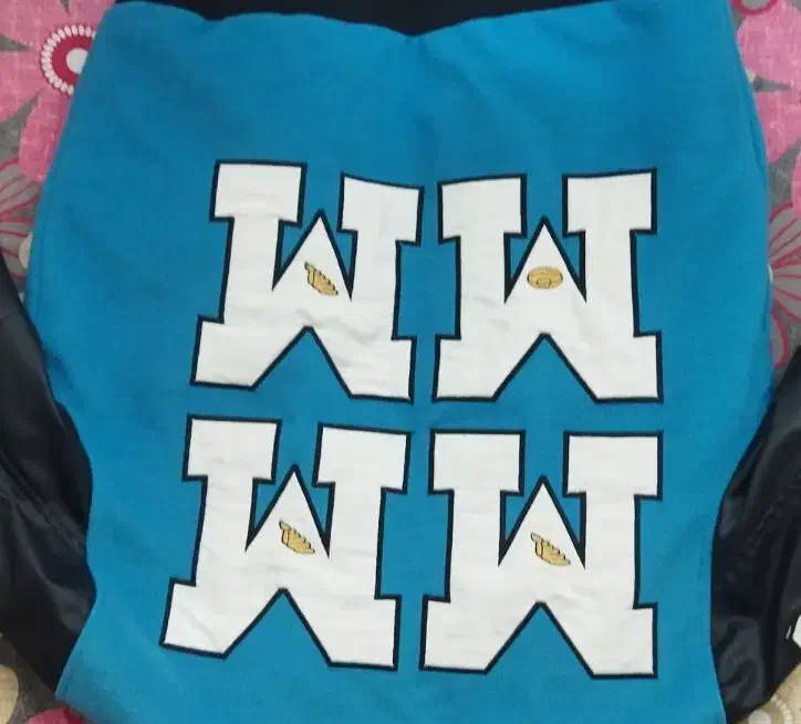 پلیوربر سنین 12الی16سال البته ب جسه بچه ام مونده|کفش و لباس بچه|قروه, |دیوار